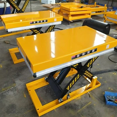 Mesa elevatória elétrica fixa em tesoura
